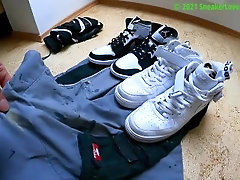 Cumshot on old Engelbert Strauss work pants and Nike shoes