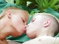 Sexy Twinks Hot Outdoor Fun